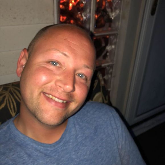 Meet your Posher, Daniel - Picture 1 of 1